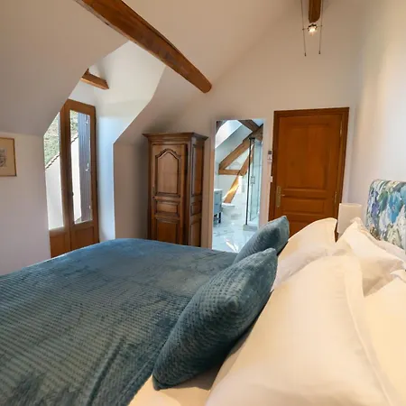 Vakantiehuis Lou Cantou Sur Lunain-piscine & Nordique Paley