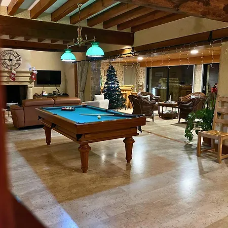 Vakantiehuis Lou Cantou Sur Lunain-piscine & Nordique Paley