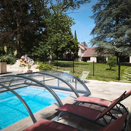 Lou Cantou Sur Lunain-piscine & Nordique Vakantiehuis